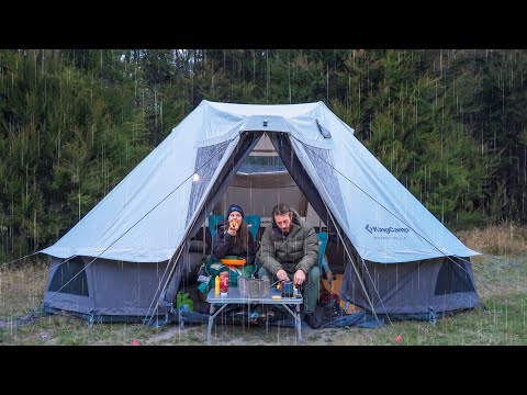KingCamp Khan Villa 4-Season 4-6 Person Bell Tent